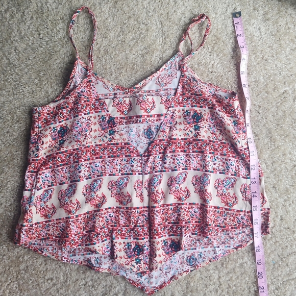 Boho Top Diamond Paisley Crop Tank Small Xhilaration Red NWOT Trend handkerchief - Picture 3 of 7
